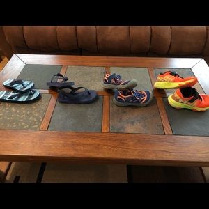 Boys shoes. Size 11.